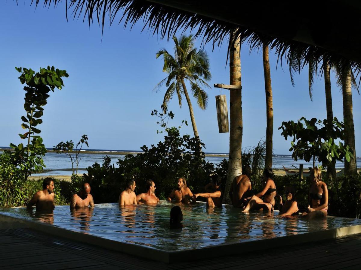 Bravo Beach Resort General Luna  Eksteriør billede