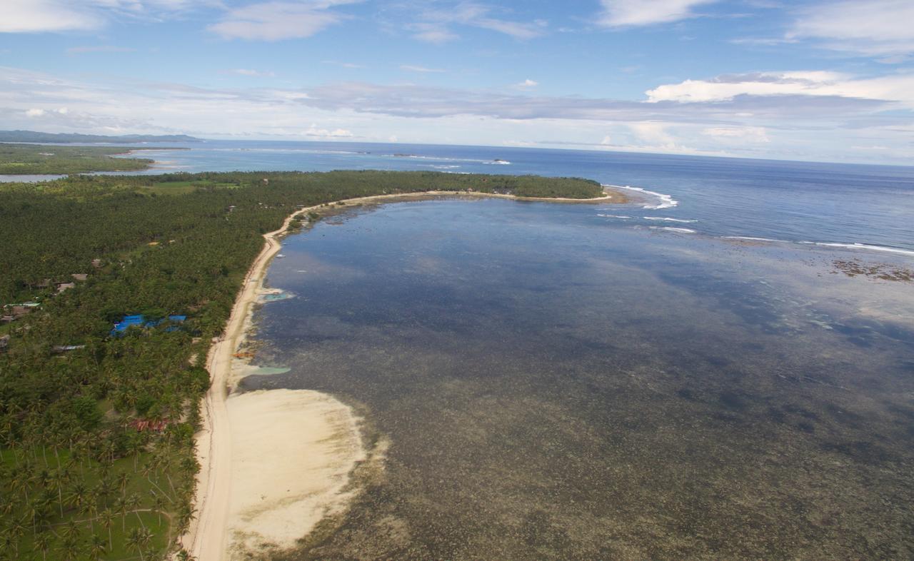 Bravo Beach Resort General Luna  Eksteriør billede