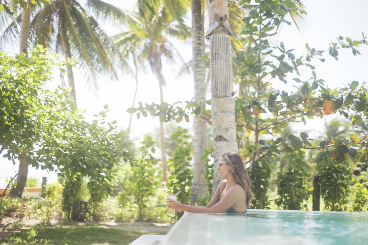 Bravo Beach Resort General Luna  Eksteriør billede