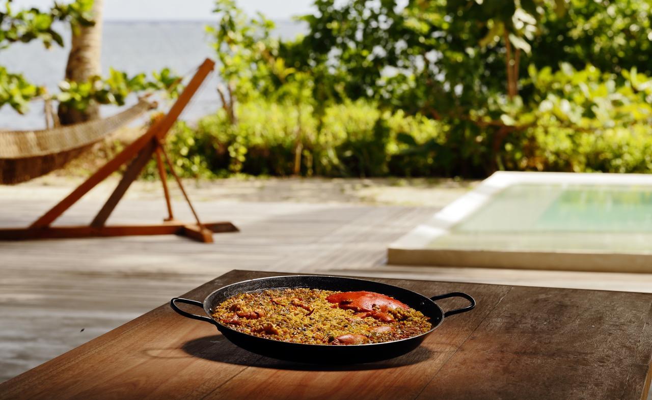 Bravo Beach Resort General Luna  Eksteriør billede