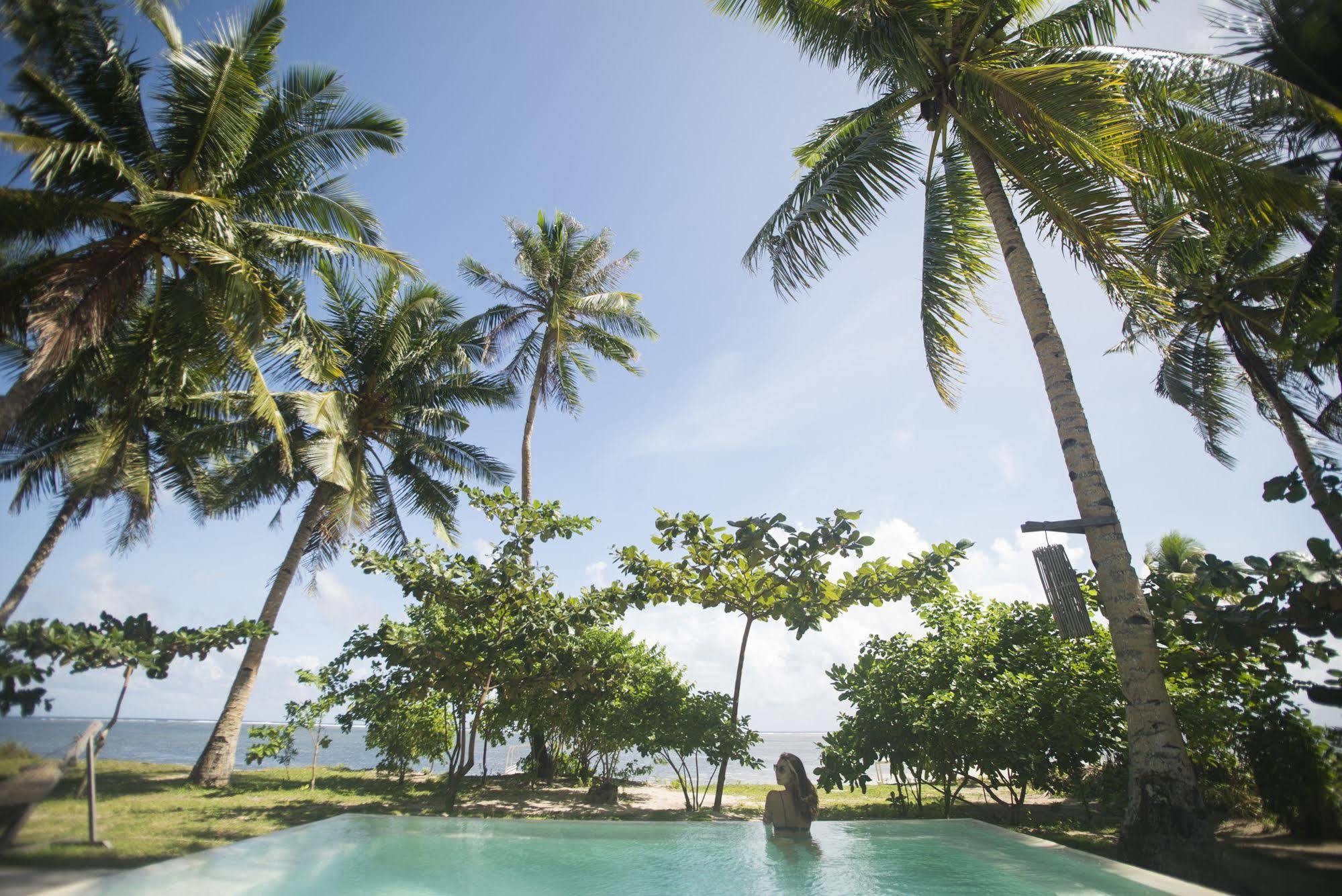 Bravo Beach Resort General Luna  Eksteriør billede
