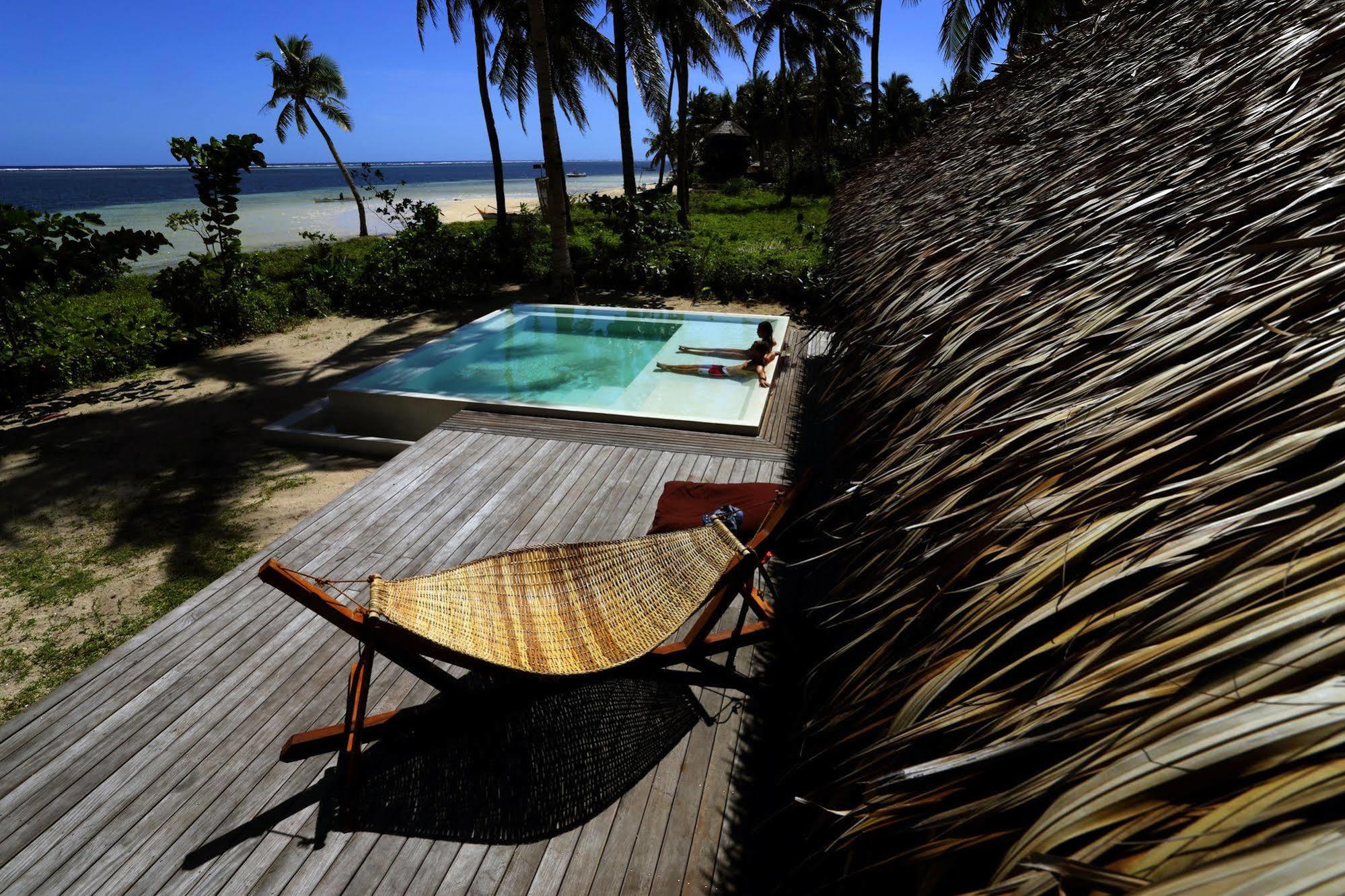 Bravo Beach Resort General Luna  Eksteriør billede
