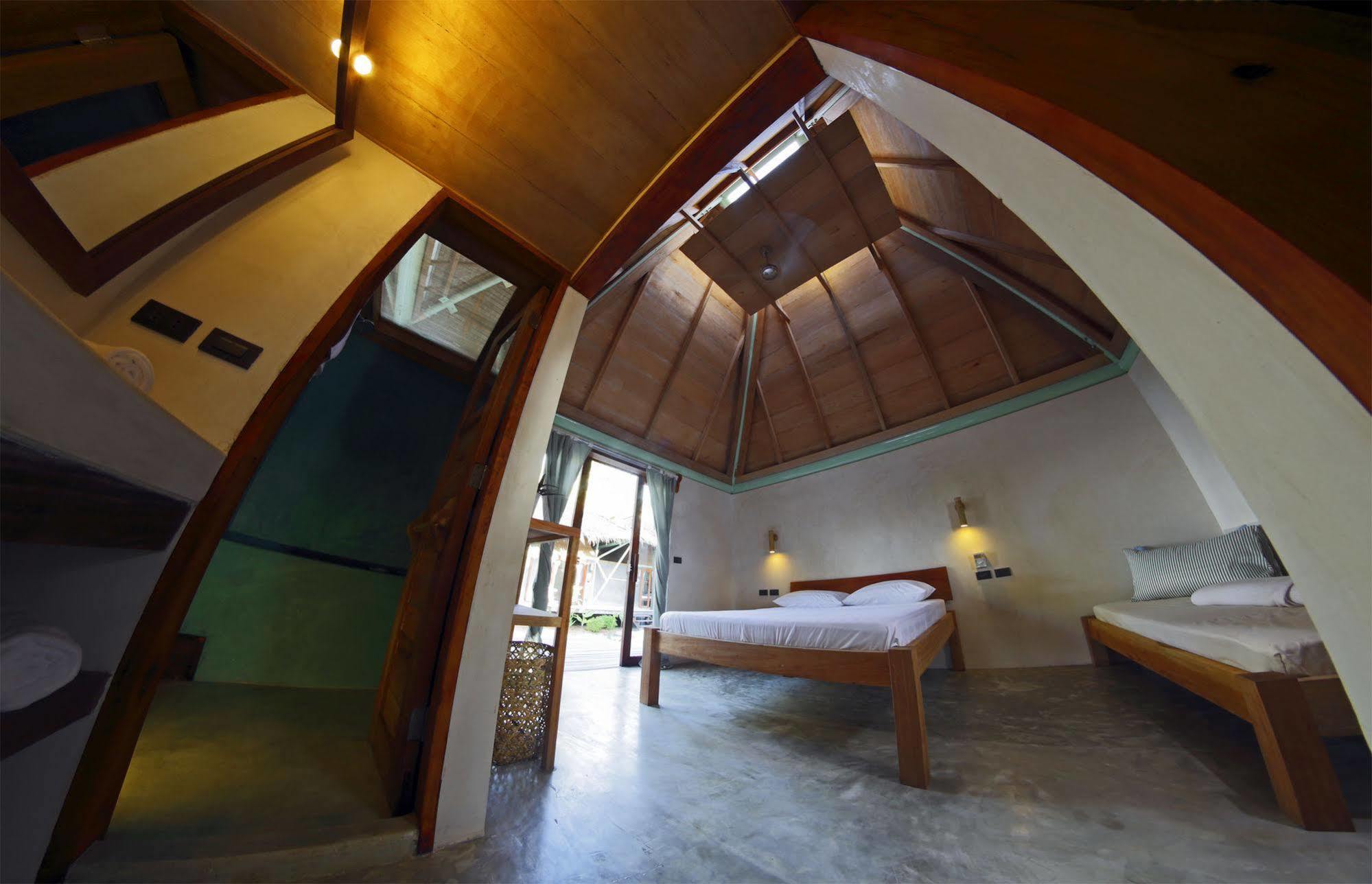 Bravo Beach Resort General Luna  Eksteriør billede